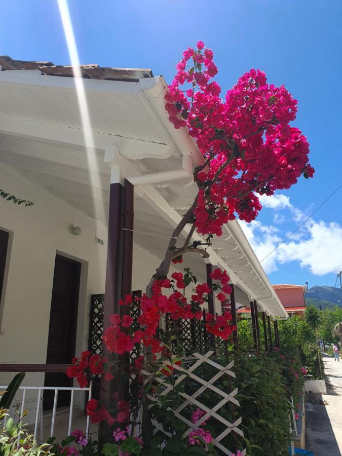 Daglas Seaside Studios Nydri  Dış mekan fotoğraf