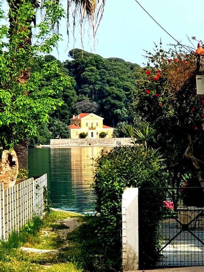 Daglas Seaside Studios Nydri  Dış mekan fotoğraf